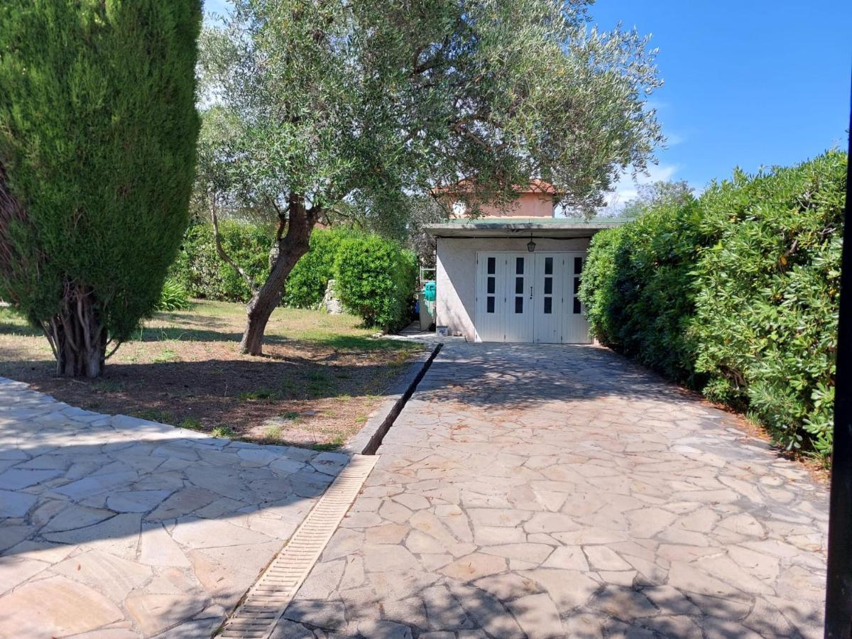 Appart 2 Pieces Independant Dans Villa Proche Centre Ville Au Calme ماندوليو لا نابول المظهر الخارجي الصورة